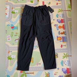 Lululemon Hike Pant Men size M Black Waterproof Zip Pocket Belt Cinch Ankle